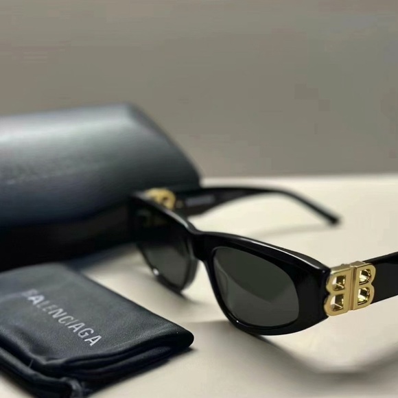 balenciaga sunglasses - Picture 1 of 2